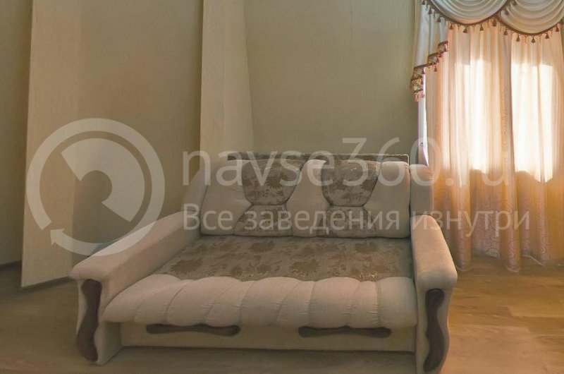 Ресторанно - гостиничный комплекс Голливуд Краснодар, диван